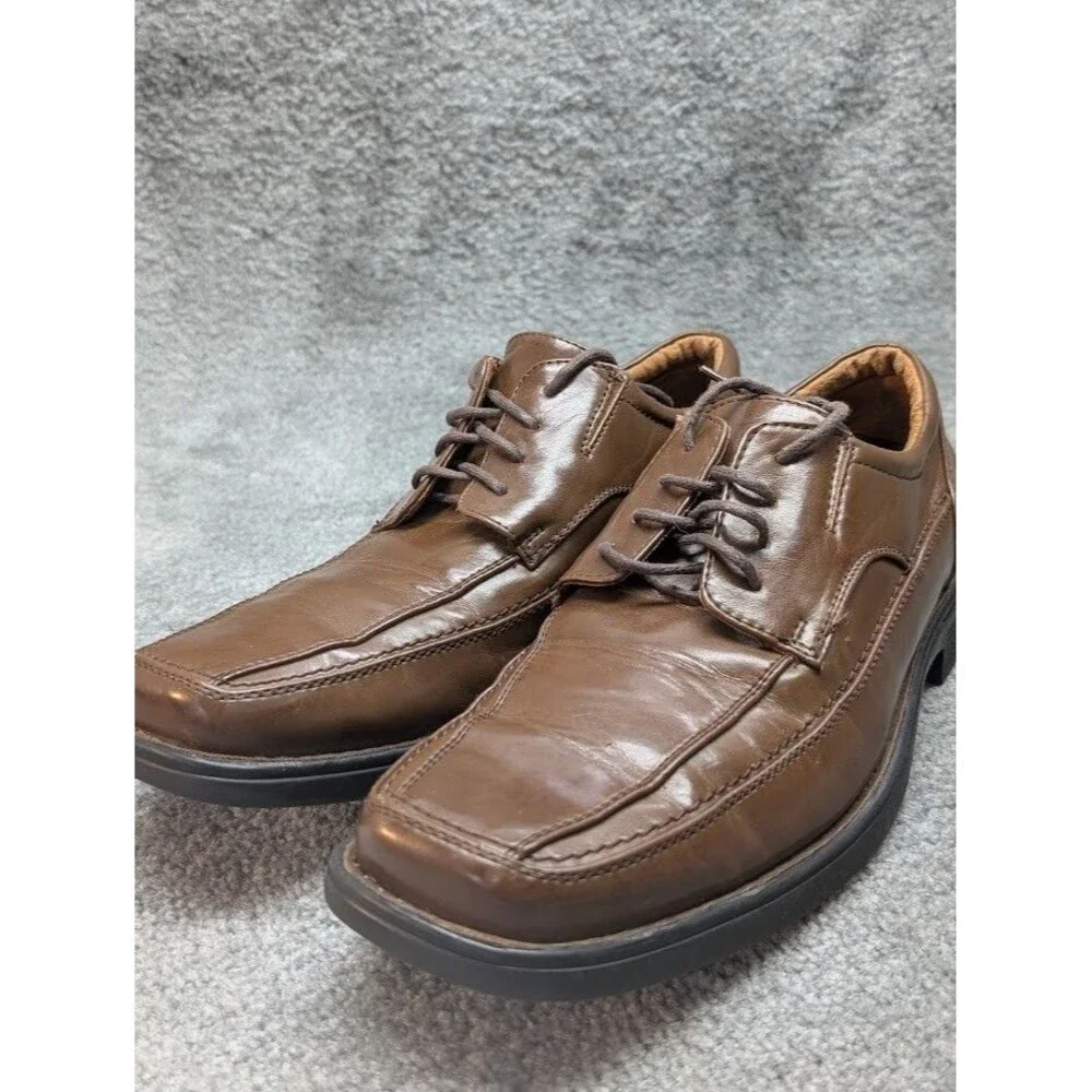 Thom McAn Men’s Dress Shoes Size 8 Brown Oxford Man Made Upper Leather Lining
